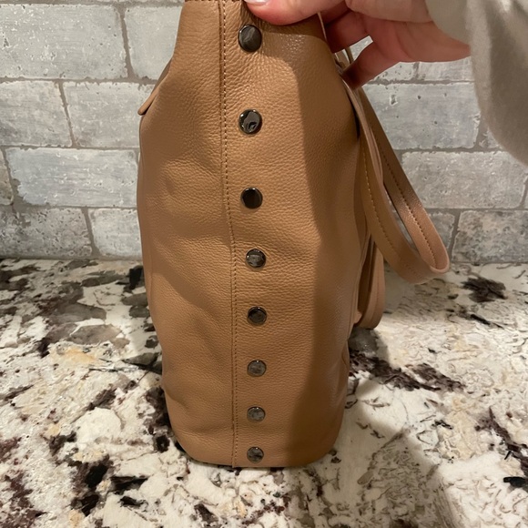 EUC Hammitt Addie Tote in Biscotti with Gunmetal Hardware - Picture 5 of 8